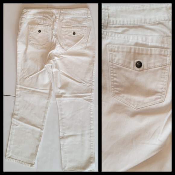 Chico's Ultimate Fit Platinum Denim Capri 1 - Picture 5 of 9